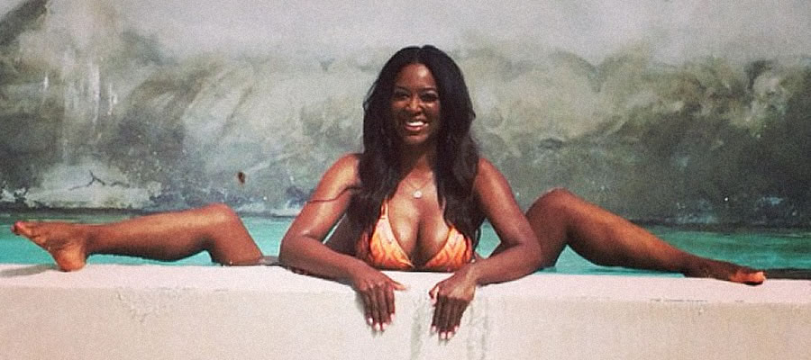 Vintage Miss Usa Nude Gallery - Kenya Moore NUDE: Sexy Former Miss USA Takes It ALL Off! (34 ...