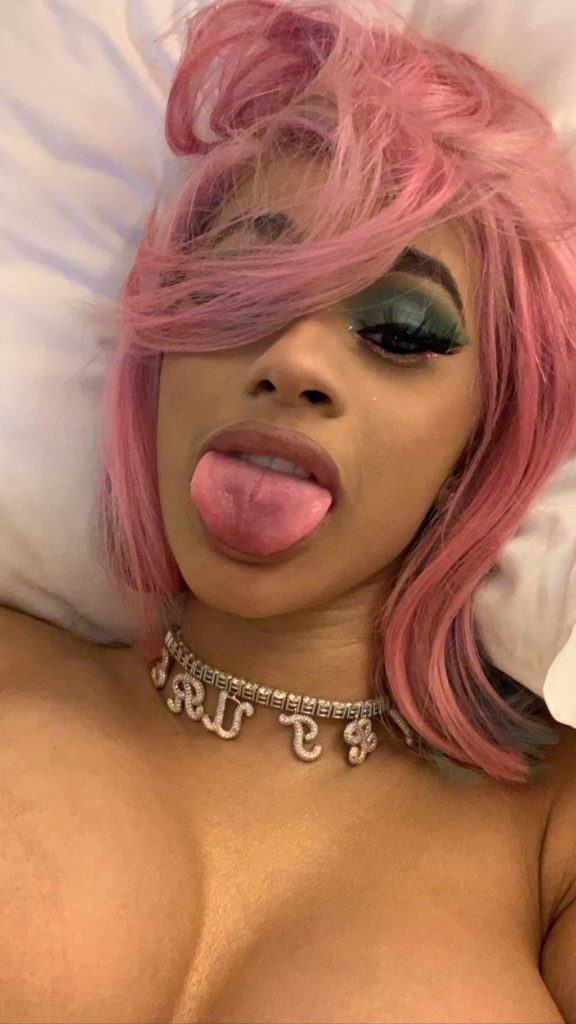 Tits And Pussy Selfie - Cardi B Nude â€” Tits, Pussy, Sex Tape & Fappening Pics